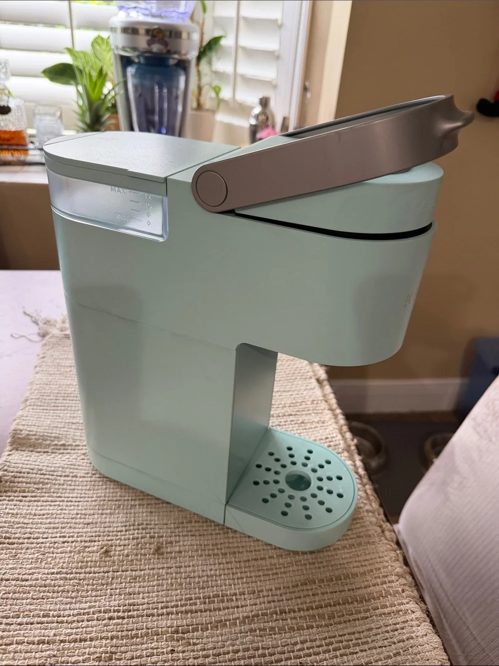 Keurig Single Serve Coffee Maker Mint Green with Silver Lever